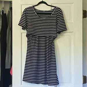 Nursing dress